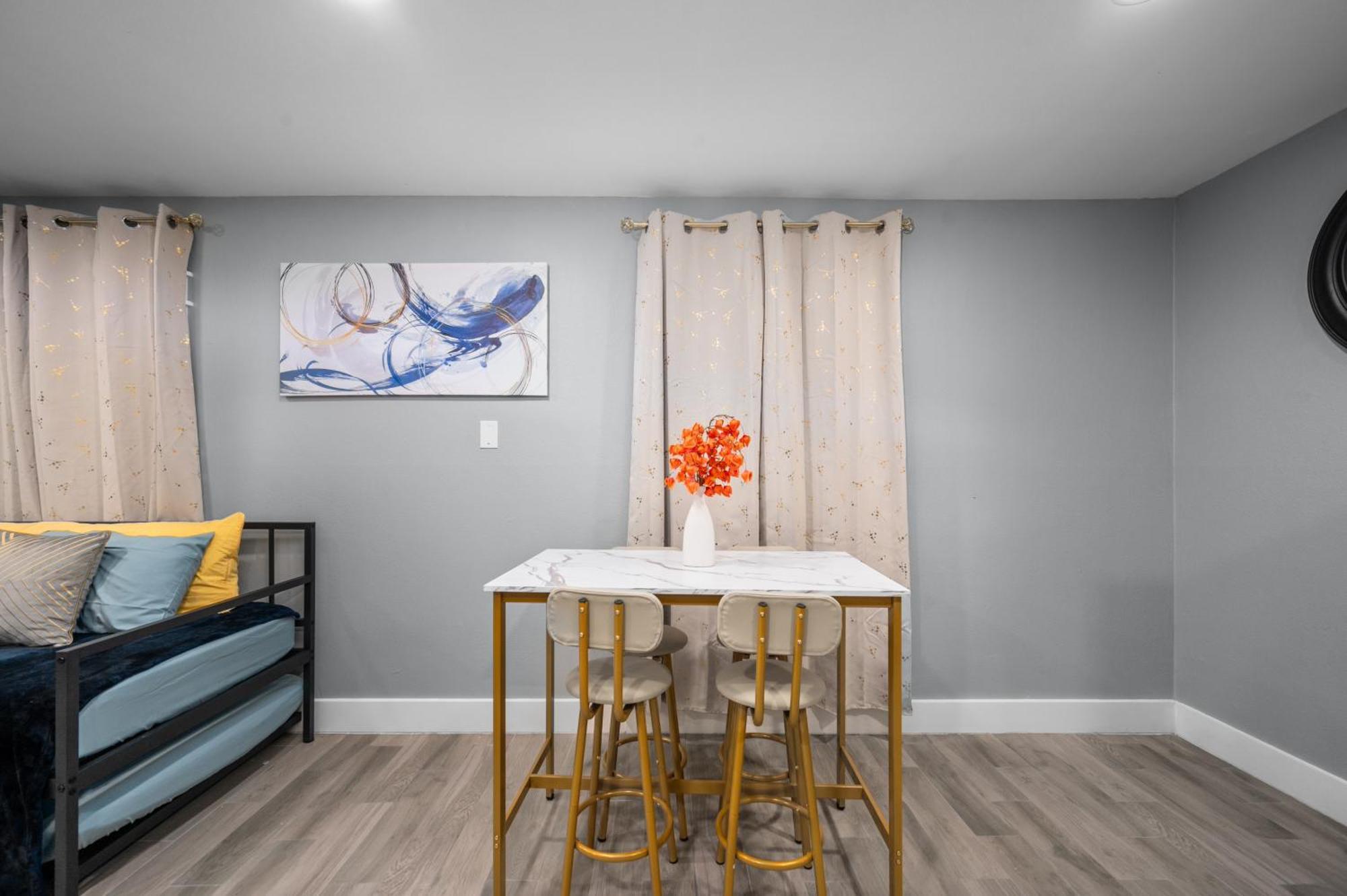 Cozy Galleria Apt Near Uptown With Free Park Хюстън Екстериор снимка