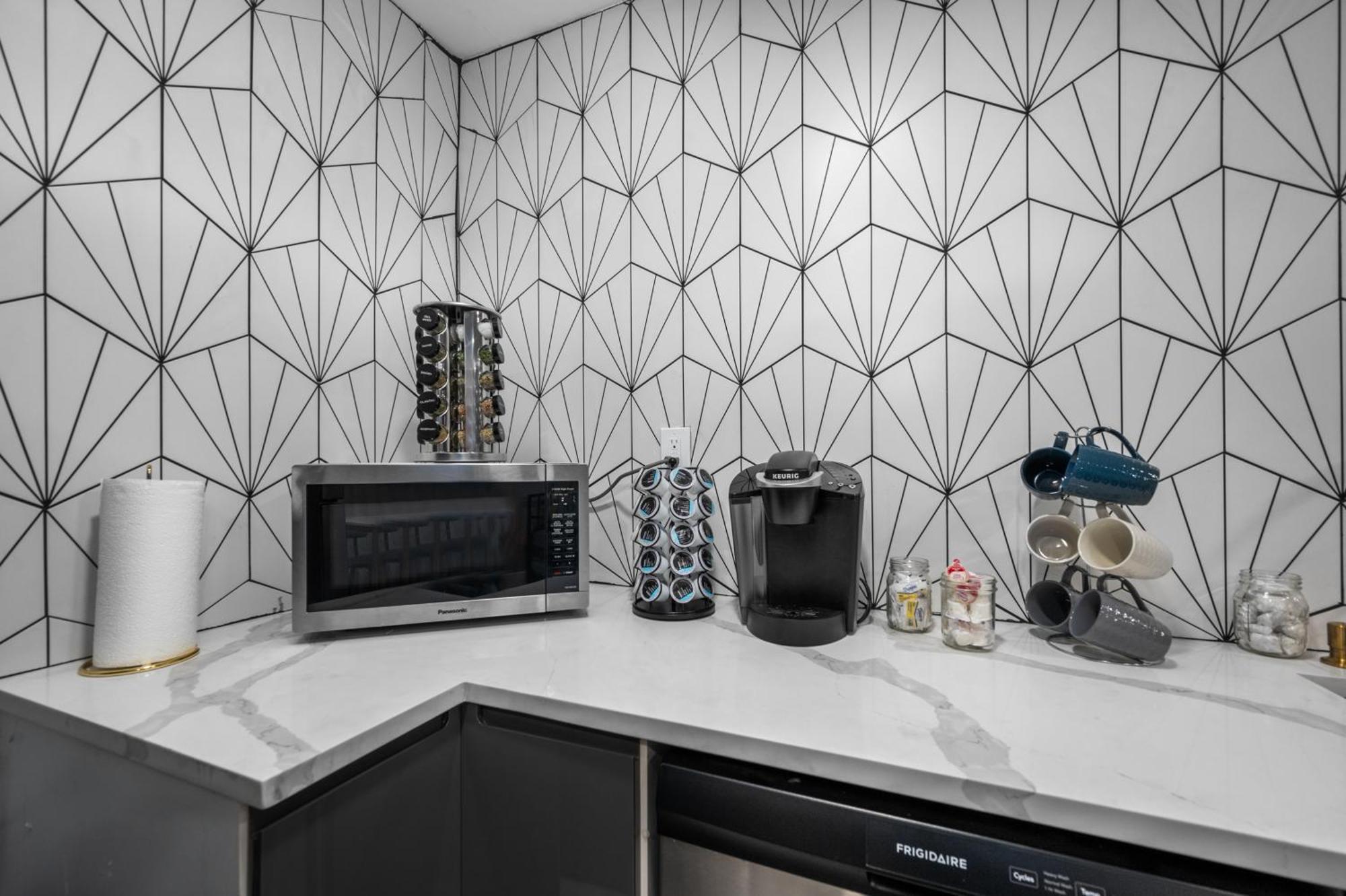 Cozy Galleria Apt Near Uptown With Free Park Хюстън Екстериор снимка
