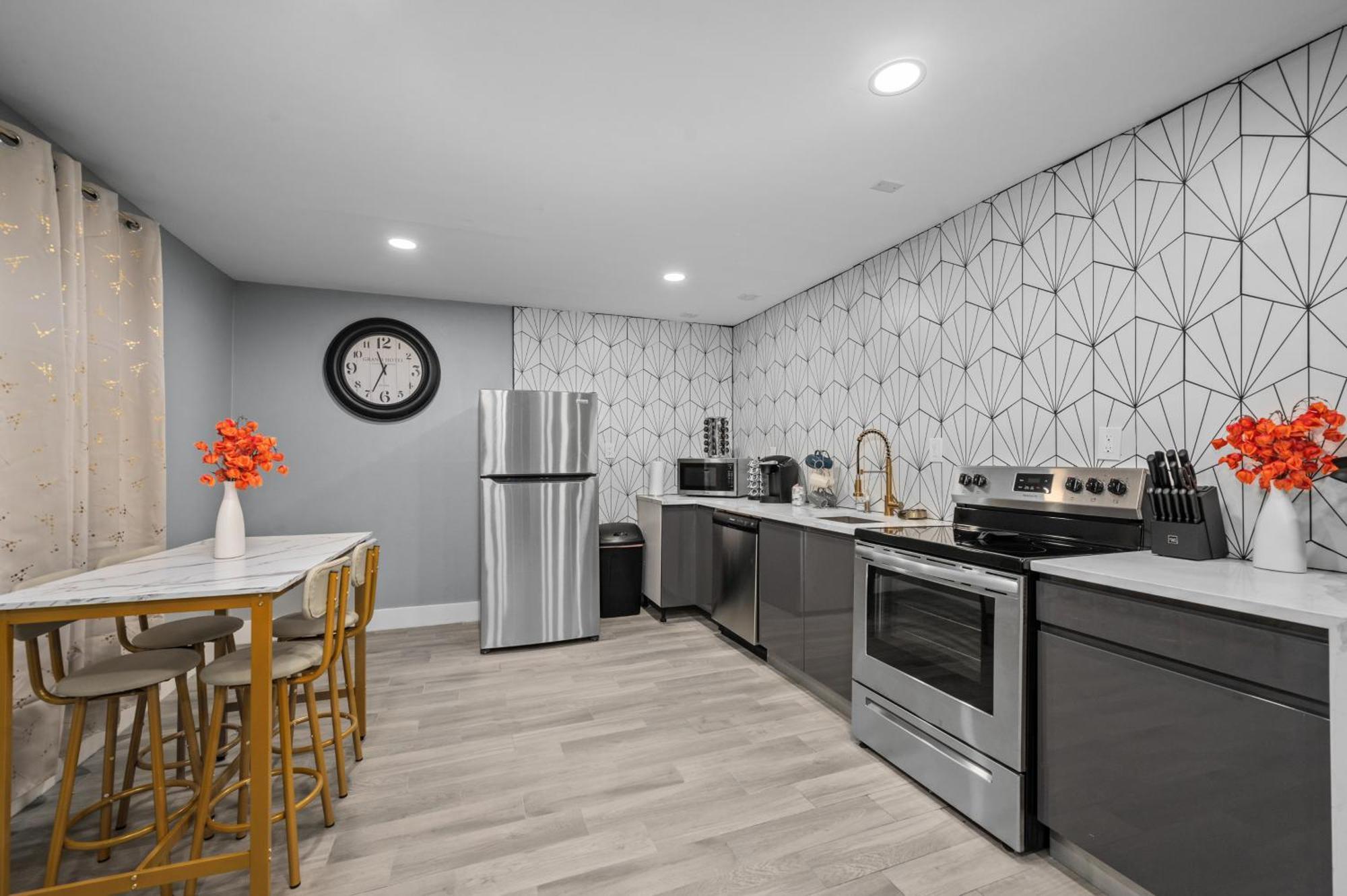 Cozy Galleria Apt Near Uptown With Free Park Хюстън Екстериор снимка