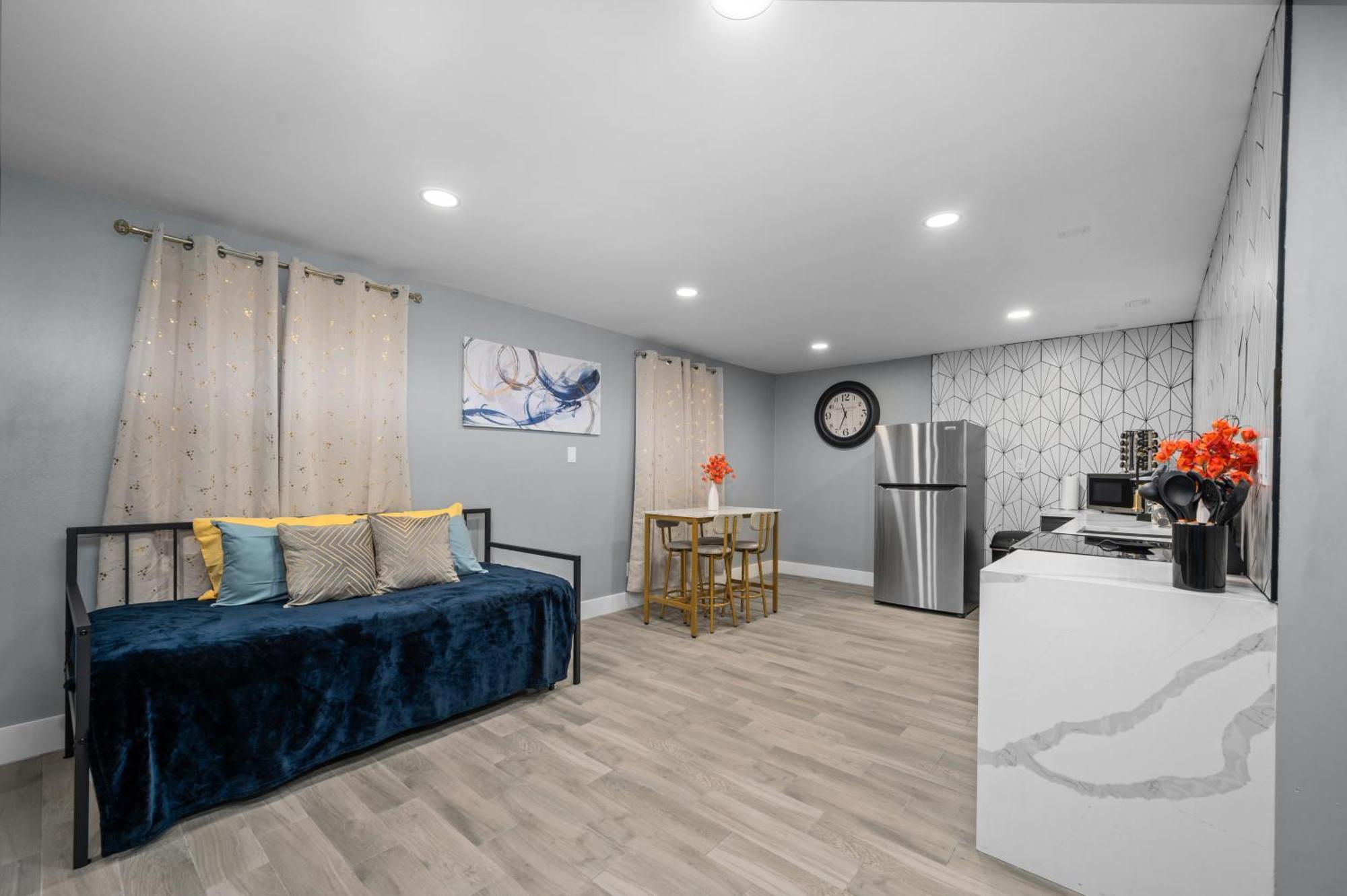 Cozy Galleria Apt Near Uptown With Free Park Хюстън Екстериор снимка